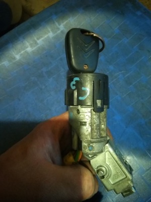 Citroen c3 замок запалювання колодка фото №1