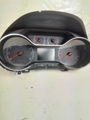 M842 счетчик приборы opel crossland x 9831003580 фото №1