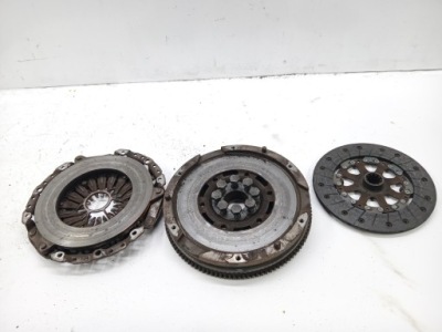 Сцепление двухмассовый колесо bmw 5 e39 520 2.2 фото №1