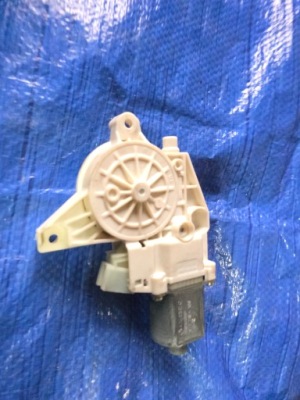 Моторчик скло pp 0130822502 mercedes-benz e 250 c фото №1