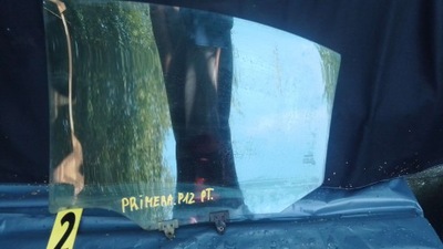 Nissan primera p12 скло бічна задня задня права фото №1