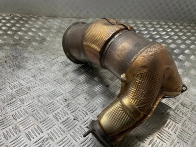 Каталізатор вихлоп audi a4 s4 b9 8w0131703t фото №1