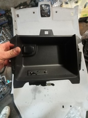 Роз'єм usb aux port зарядний пристрій renault kadjar megane iv фото №1