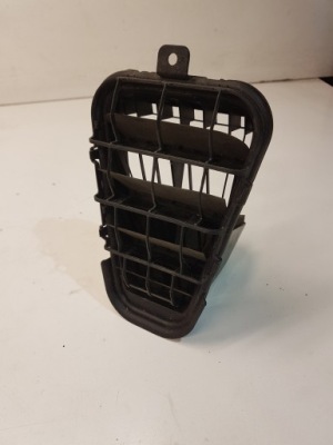 Решітка повітря задня audi a6 c7 4g5819161 фото №1