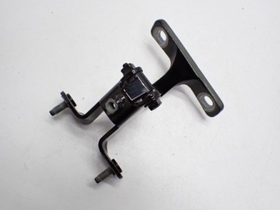 Петля крышки задний  левый tesla model y 24r фото №1