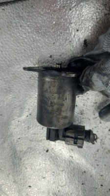 Клапан egr volvo v40 03r 7700107471 фото №1