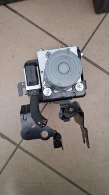 Renault clio v насос abs блок керування кронштейн 476601867r van-x фото №1