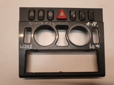 Защита рамки консоли mercedes-benz w202 2106830625 фото №1