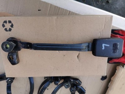 Клипса поперечина водителя левая audi a6 c5 4b0857755e фото №1