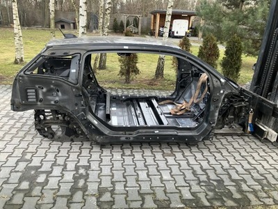 Крила правий задня чверть bmw i3 i01 фото №1