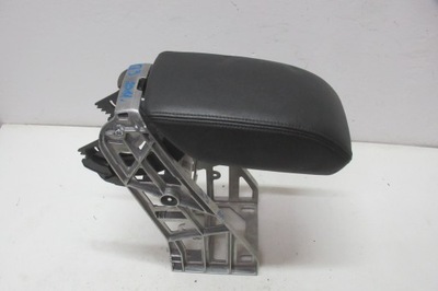 Audi q3 11r подлокотник кожа фото №1