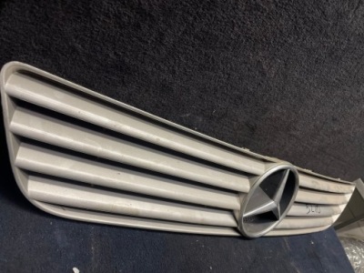 Mercedes w638 vito решітка радіатора решітка радіатора a6388880515 фото №1