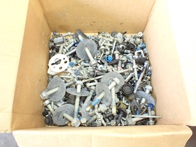 Болти гайки прокладки chevrolet silverado gmc sierra 2019- фото №1