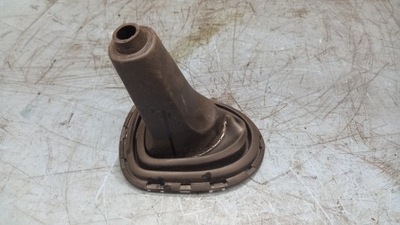 Чехол toyota yaris ii 06-11r фото №1