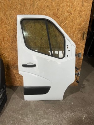 Дверь правое перед master iv 19- белый w цвет оригинал фото №1