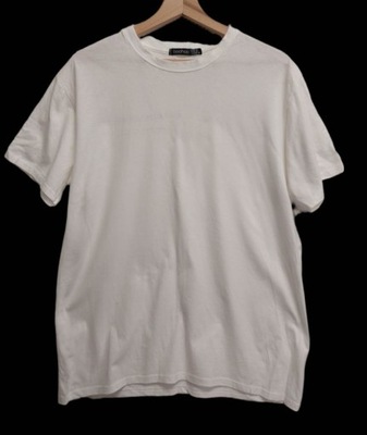 Boohoo biały t-shirt plus size defekt 46