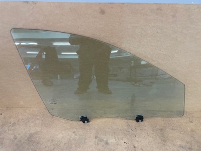 Скло права перед sungate mercedes w221 lift фото №1