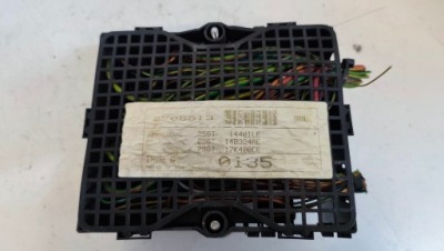 Коробка запобіжників bsi ford fiesta mk6 2s6t-14401le 2s6t-14b324ae фото №1