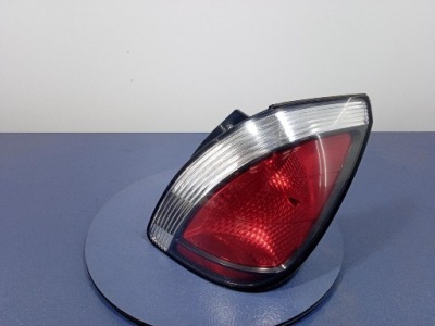 Kia rio ii 05- hb лампа задняя правая задняя 92402-1g2r фото №1