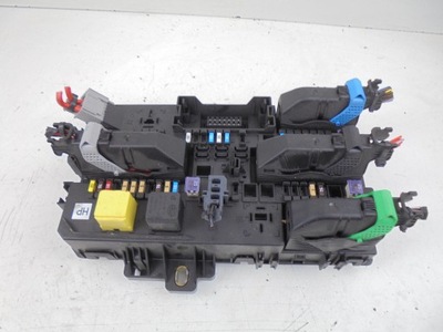 Коробка предохранителей 13220830hp opel astra фото №1