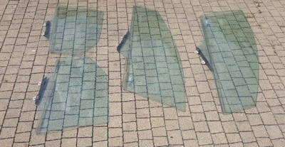 Стекло дверь правая перед___ honda civic ufo viii___8___06-11r фото №1