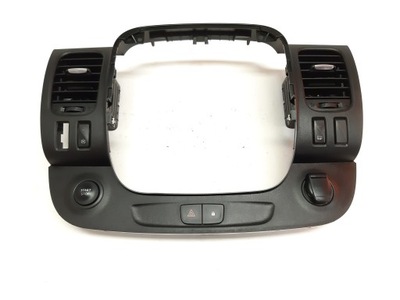 Рамка радіо renault trafic iii 2.0 dci 682607479r фото №1