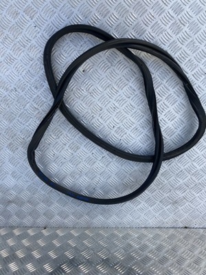 Прокладка кришки багажника citroen c3 iii 16- фото №1