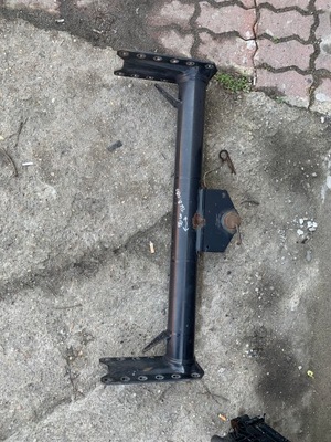 Man tgl 8.180 8.220 балка поперечна зачіп перед фото №1