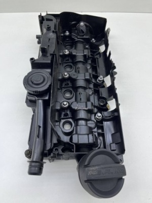 Bmw 5 f10 f11 b47 кришка клапанів 8513755 фото №1