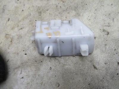 Qashqai j10 85227jd01a фото №1