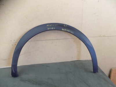 Молдинг крыла левая задняя левый задний  9825736780 - peugeot 2008 ii оригинал фото №1