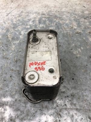 Радіатор оливи porsche 996 2.7 фото №1