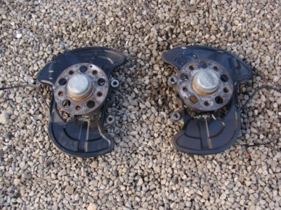 Поворотний кулак правий перед mercedes w207 amg фото №1