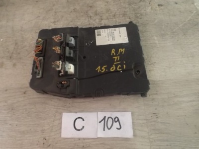 Коробка предохранителей модуль uch renault megane 2 1.5 dci 8200306434 фото №1