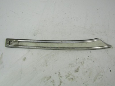Mercedes 123 w123 молдинг крыла правая задняя задняя 4d фото №1