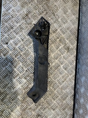 Напрямна підсилювач поперечина перед renault trafic 3 iii 625001299r00 фото №1