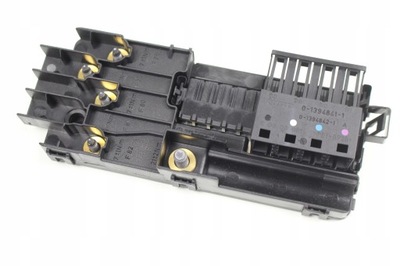 Коробка запобіжників a2115452601 mercedes фото №1