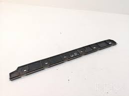 Mercedes-benz оригинальный номер a6398850456 направляющая бампера фото №1