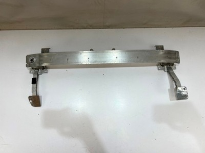 Peugeot 208 балка бампера перед передняя фото №1