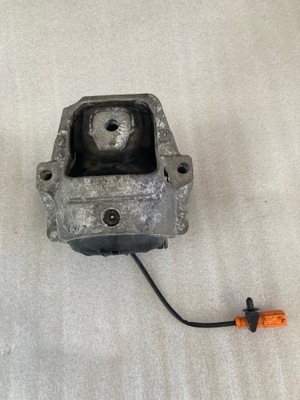 Audi оригінальний номер 8r0199381b підшипниковий вузол двигуна фото №1