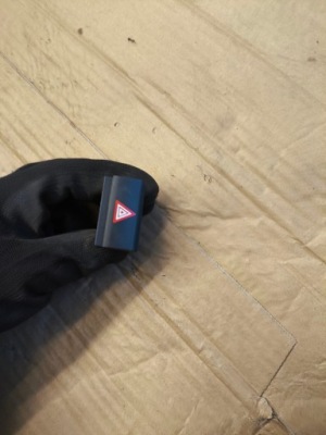 Citroen jumpy вимикач перемикач світла аварійних jumpy 9809181677 ? фото №1