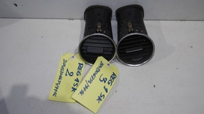 Решітка обдув mercedes w204 2048306654 фото №1