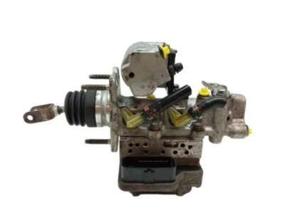 Насос гальмівна 4727047030 toyota auris ii 2012- фото №1