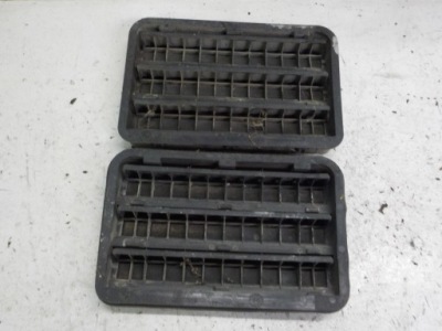 Bmw e39 решітка вентиляційна фото №1