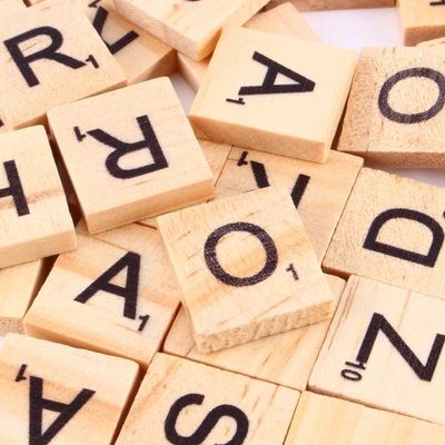 100 sztuk Puzzle Płytki Litery Alfabetu Drewniane