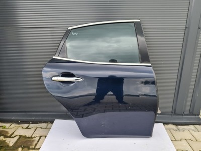 Infiniti q70 двері правий задня фото №1