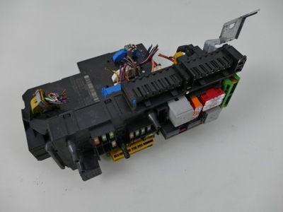 Mercedes w204 блок управления sam 2049060305 фото №1