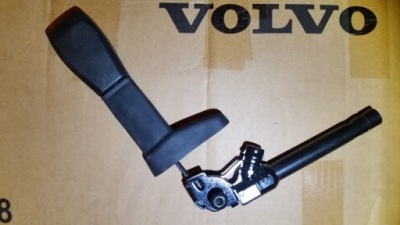Volvo натяжитель v40 pas безопасности левый передний фото №1