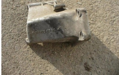 Кронштейн генератора mercedes w116 w107 1171550735 фото №1