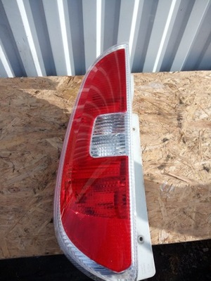 Skoda roomster лампа левый задняя фото №1